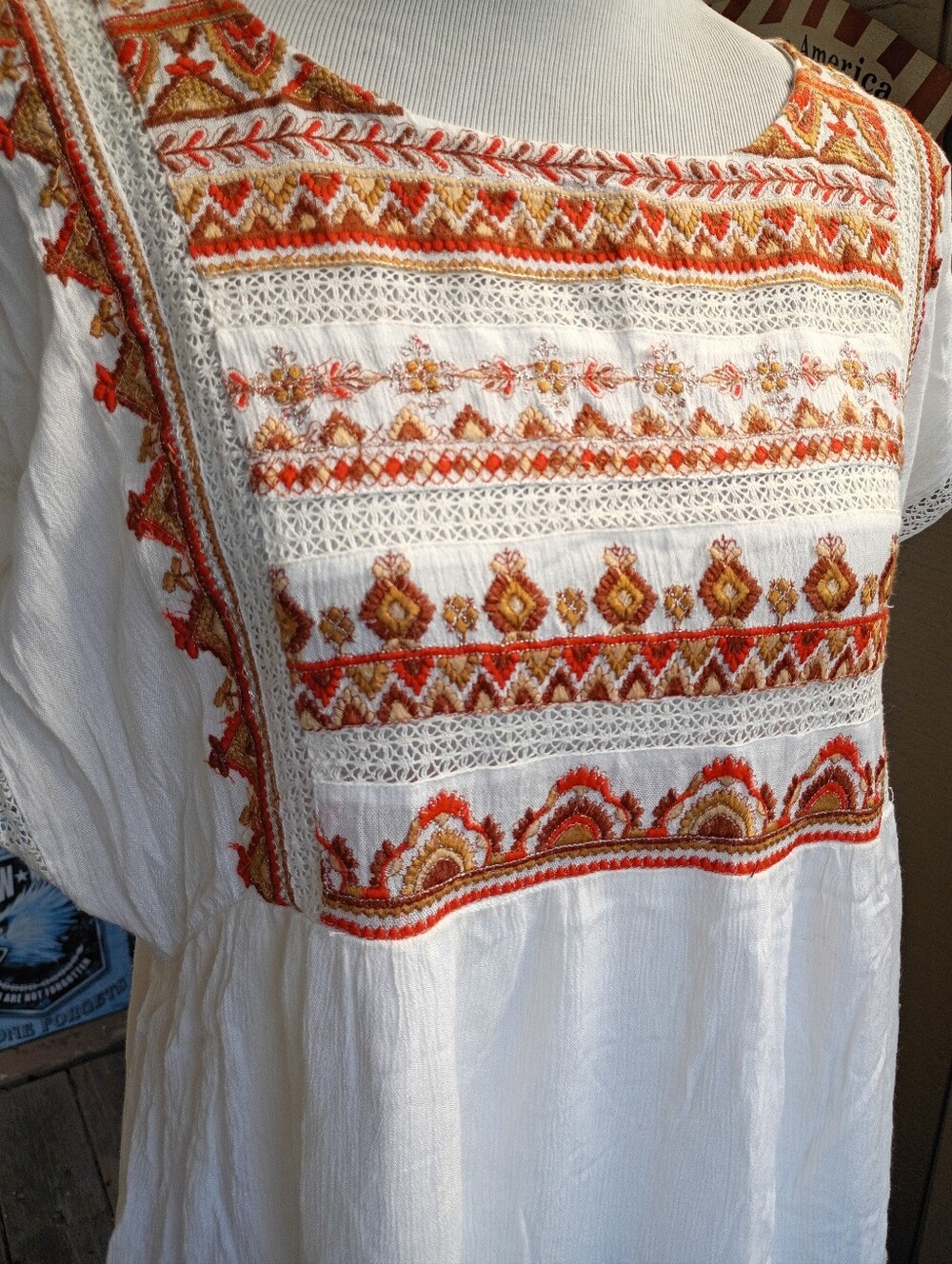 Dress - Picture 3 of 3